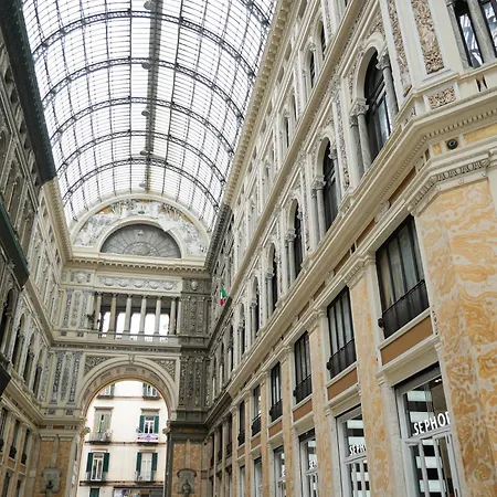 Casa Vacanze Umberto I Apartment Naples