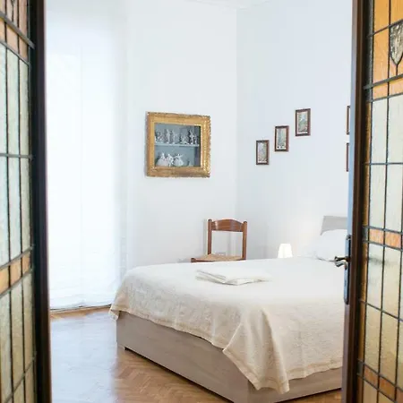 Apartment Casa Vacanze Umberto I Naples